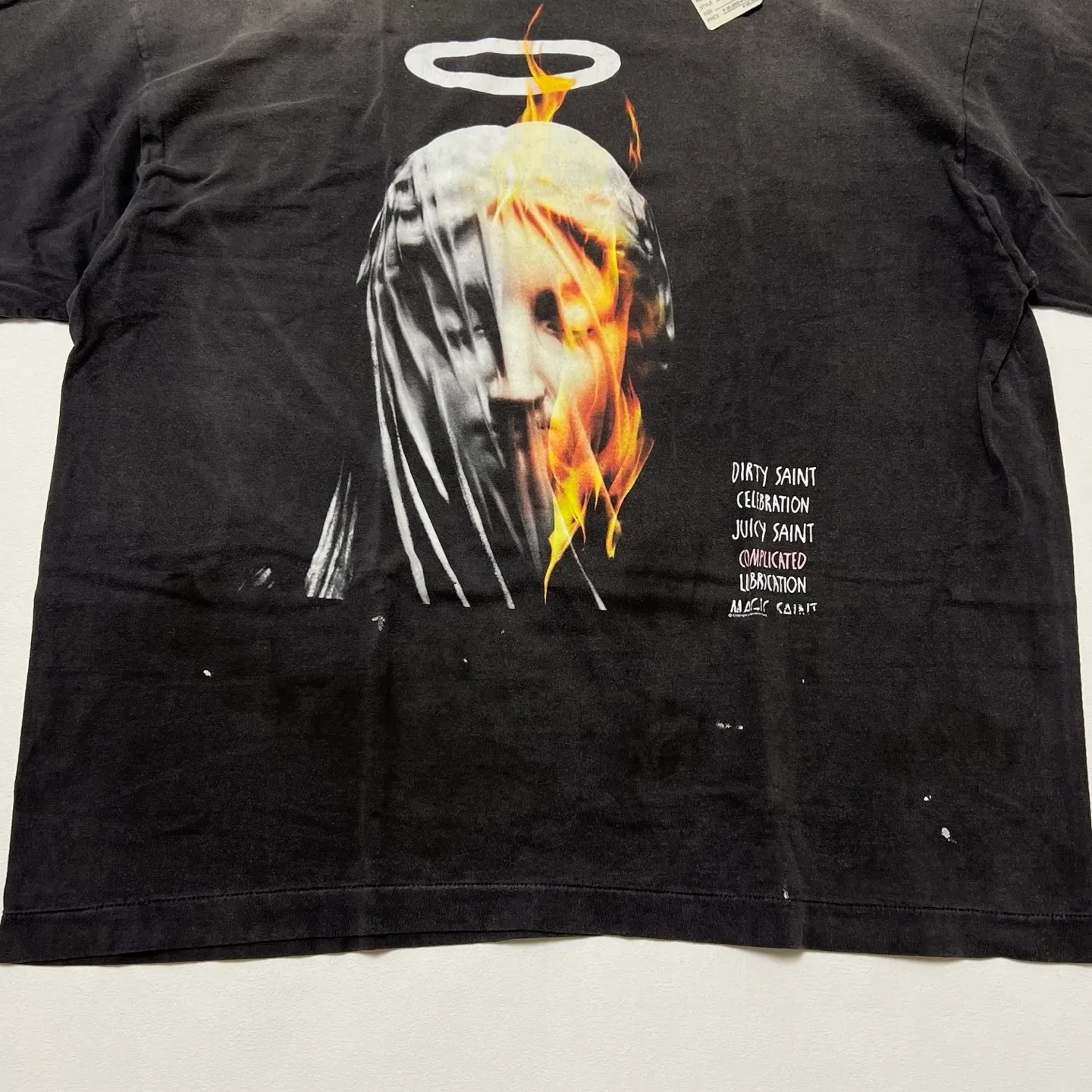 SAINT Mxxxxxx SS TEE/DEVIL DADDY/BLK Virgin Mary retro distressed printed tee, washed black S-XL, this season's hottest item, in order to give you an authentic experience, repeated debugging and polishing in printing and washing, finally meet you, the same old style, the same as the original version, cylindrical side seam OE yarn fabric/completely matched accessories, garment dyeing, heavy washing and water fading, bust bandage fading.